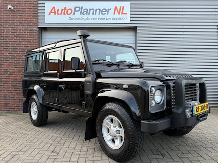 Land Rover Defender 0