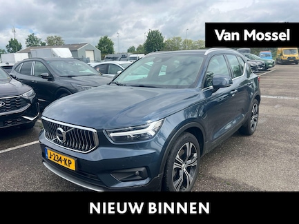 Volvo XC40 0