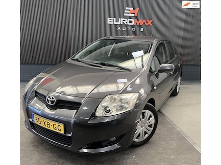 Toyota Auris 0