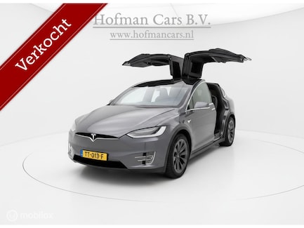 Tesla Model X 0