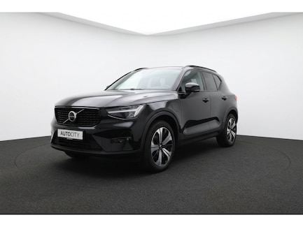 Volvo XC40 0