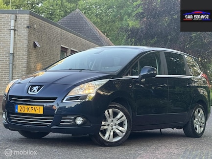 Peugeot 5008 0