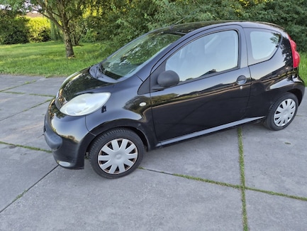 Peugeot 107 0