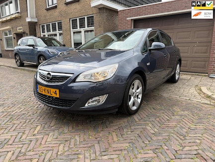 Opel Astra 0