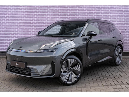 Lynk & Co 08 0
