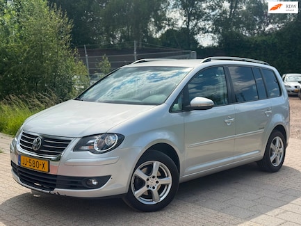 Volkswagen Touran 0