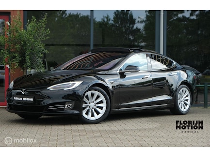 Tesla Model S 0