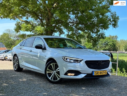 Opel Insignia 0