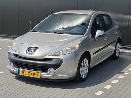 Peugeot 207 0