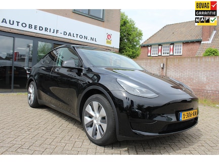 Tesla Model Y 0