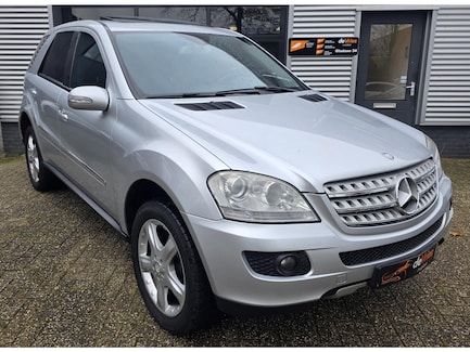 Mercedes-Benz ML-klasse 0