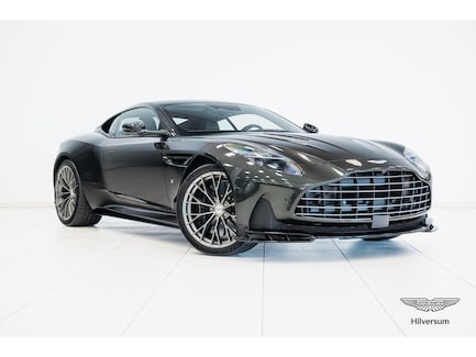 Aston Martin DB12 0