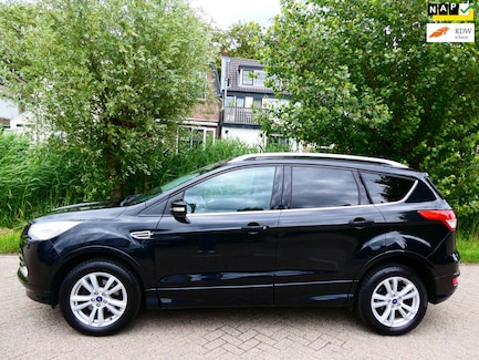 Ford Kuga 0