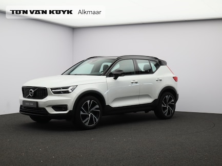 Volvo XC40 0