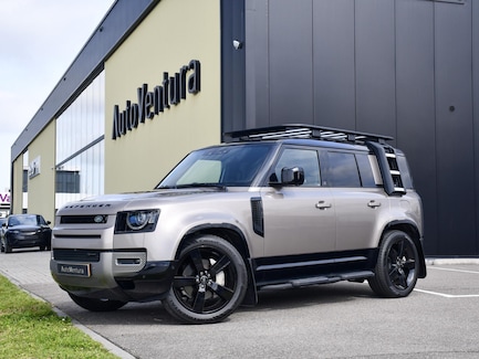 Land Rover Defender 0