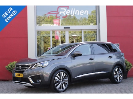 Peugeot 5008 0
