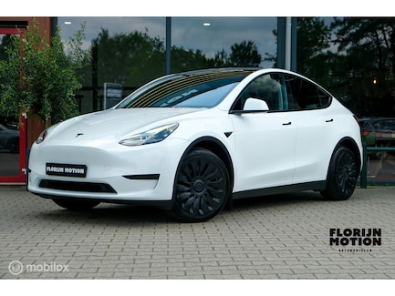 Tesla Model Y 0