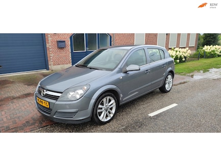 Opel Astra 0