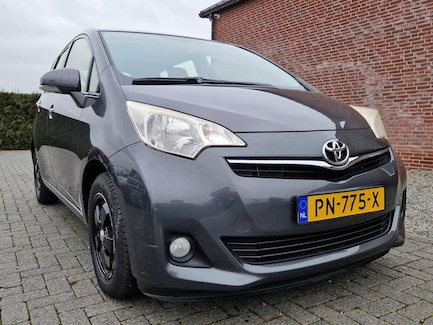 Toyota Verso-S 0