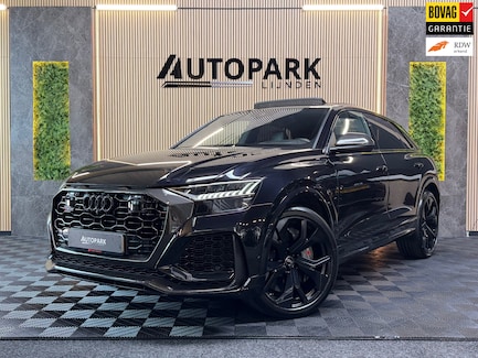 Audi RS Q8 0