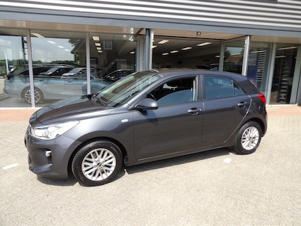 Kia Rio 0