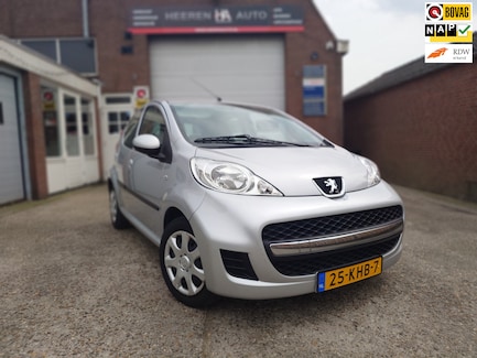 Peugeot 107 0