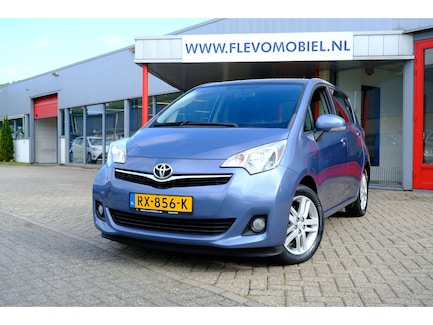 Toyota Verso-S 0