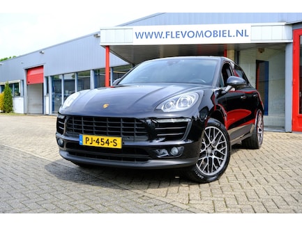 Porsche Macan 0