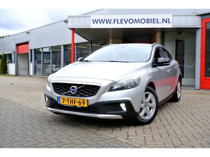 Volvo V40 Cross Country 0