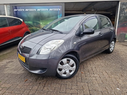 Toyota Yaris 0