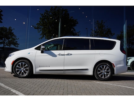 Chrysler Pacifica 0