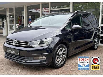 Volkswagen Touran 0