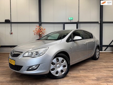Opel Astra 0