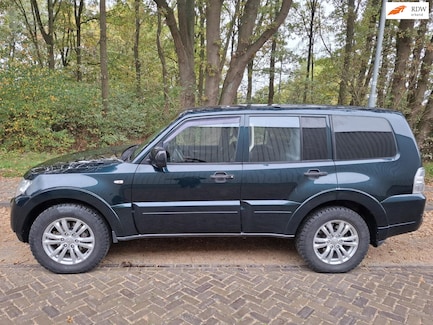 Mitsubishi Pajero 0