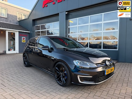 Volkswagen Golf 0