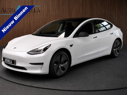 Tesla Model 3 0