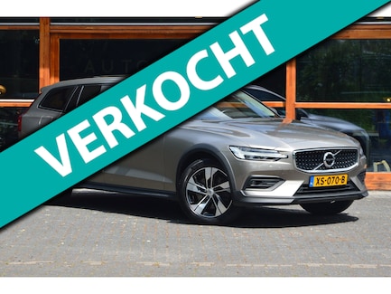 Volvo V60 Cross Country 0