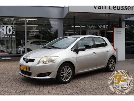 Toyota Auris 0