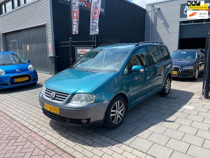 Volkswagen Touran 0