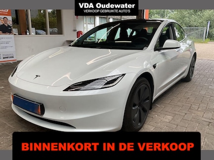 Tesla Model 3 0