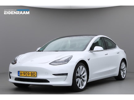 Tesla Model 3 0