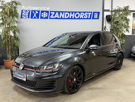 Volkswagen Golf 0
