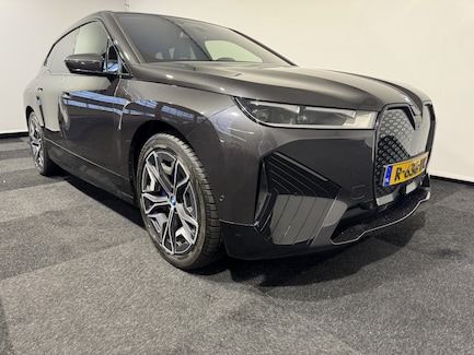 BMW iX 0