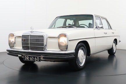 Mercedes-Benz 200-Serie 0