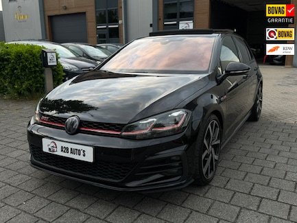 Volkswagen Golf 0