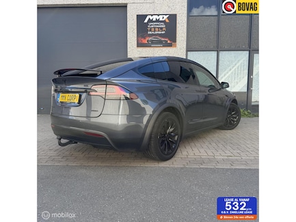 Tesla Model X 0