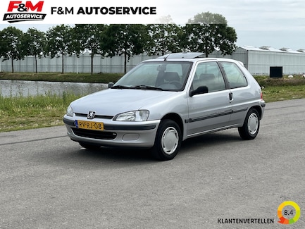 Peugeot 106 0
