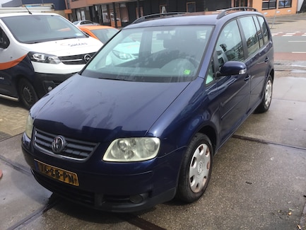 Volkswagen Touran 0