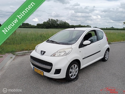 Peugeot 107 0