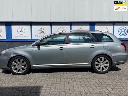 Toyota Avensis 0